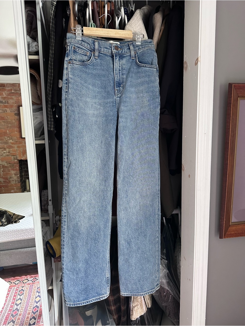 Aritzia Mid Wash Straight Leg Women’s Jeans